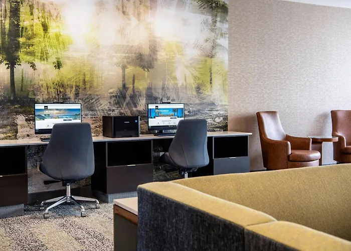 Courtyard By Marriott Edmonton West
