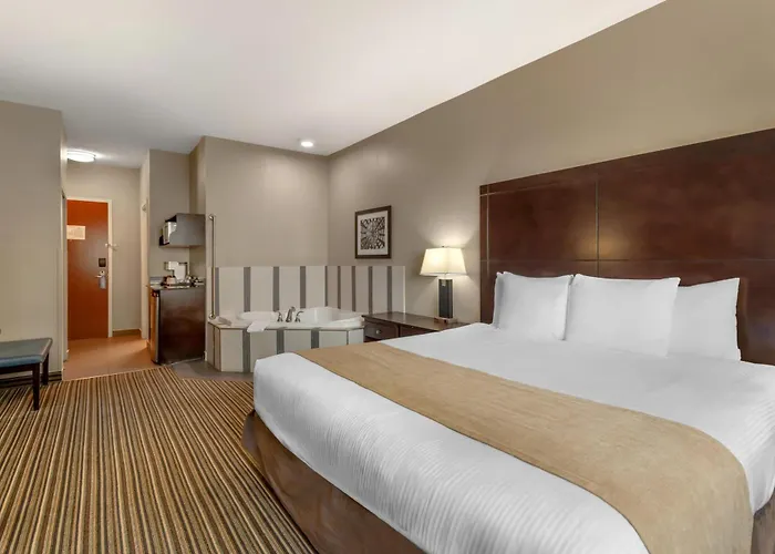 Best Western Plus Fort Saskatchewan Inn & Suites