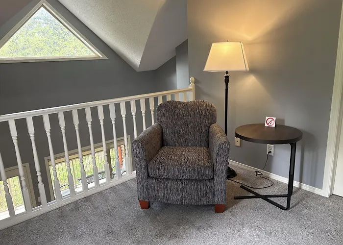 Village Creek Country Inn